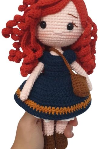 手工紅發鉤針娃娃鉤針娃娃軟毛絨玩具毛絨玩具鉤針公主娃娃安全兒童蒙特梭利玩具可定制娃娃禮物 Amigurumi 娃娃