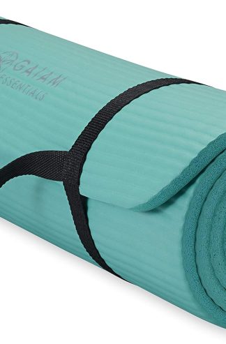 Gaiam 瑜珈墊、皮拉提斯和運動墊，厚 2/5 英寸（10 毫米）運動墊，帶有簡易固定帶，適合家庭和健身房鍛煉